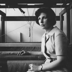 Sofie Dawo, Werkkunstschule Saarbrücken, um 1965. Foto: Horst Tuckow